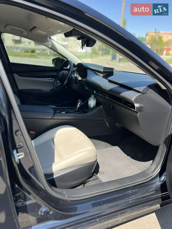 Седан Mazda 3 2020 в Миколаєві