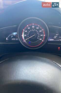 Седан Mazda 3 2013 в 