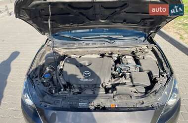 Седан Mazda 3 2013 в 