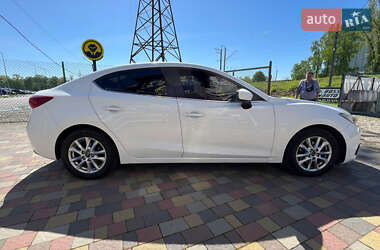 Седан Mazda 3 2016 в 