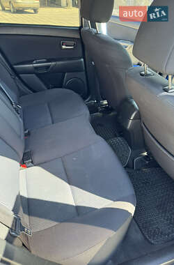 Хэтчбек Mazda 3 2005 в 