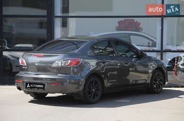 Седан Mazda 3 2012 в 