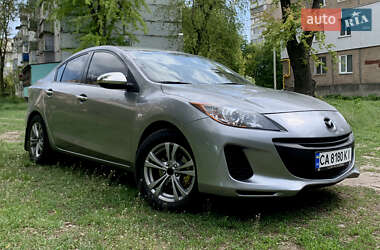 Седан Mazda 3 2012 в 