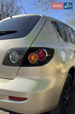 Хэтчбек Mazda 3 2006 в 