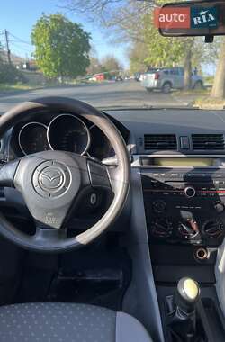 Хэтчбек Mazda 3 2006 в 