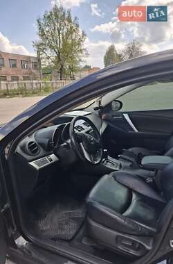 Седан Mazda 3 2012 в 