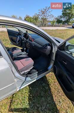 Хэтчбек Mazda 3 2006 в 