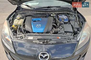 Седан Mazda 3 2012 в 