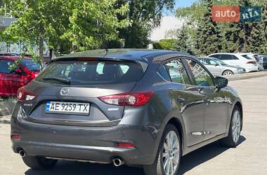 Седан Mazda 3 2017 в 
