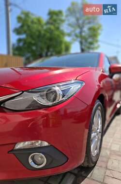 Седан Mazda 3 2016 в 