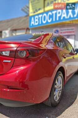 Седан Mazda 3 2016 в 
