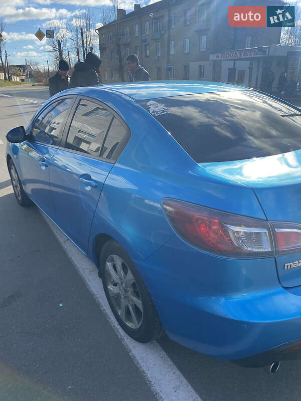 Седан Mazda 3 2010 в Харькове