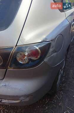 Хетчбек Mazda 3 2004 в 