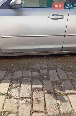 Хетчбек Mazda 3 2004 в 