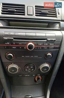 Хетчбек Mazda 3 2005 в 