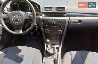 Хетчбек Mazda 3 2005 в 