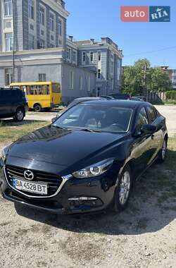 Седан Mazda 3 2018 в 