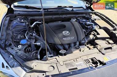 Седан Mazda 3 2018 в 
