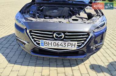 Седан Mazda 3 2018 в 