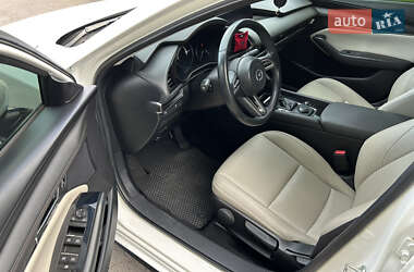 Седан Mazda 3 2019 в 