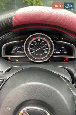 Седан Mazda 3 2015 в 