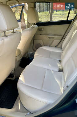 Седан Mazda 3 2004 в 