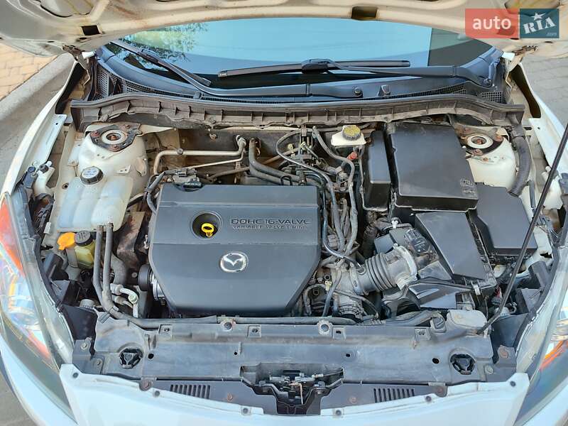 Седан Mazda 3 2011 в Киеве