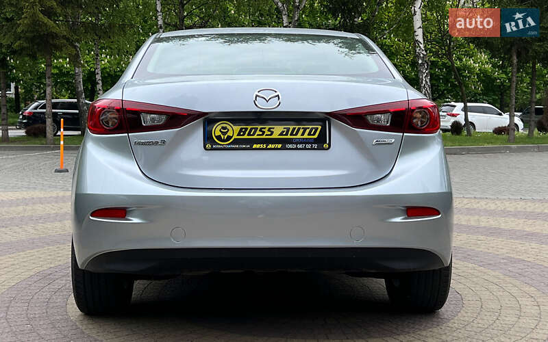Седан Mazda 3 2016 в Львове