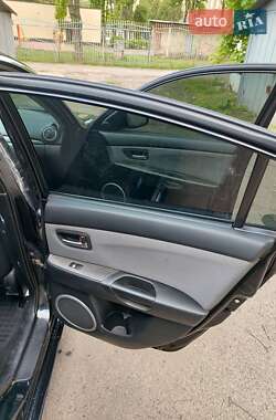 Седан Mazda 3 2006 в 
