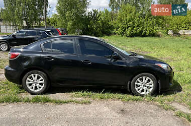 Седан Mazda 3 2013 в 