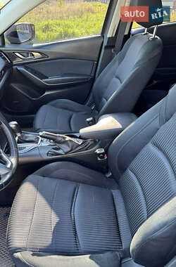 Хэтчбек Mazda 3 2014 в 