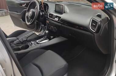 Седан Mazda 3 2015 в 