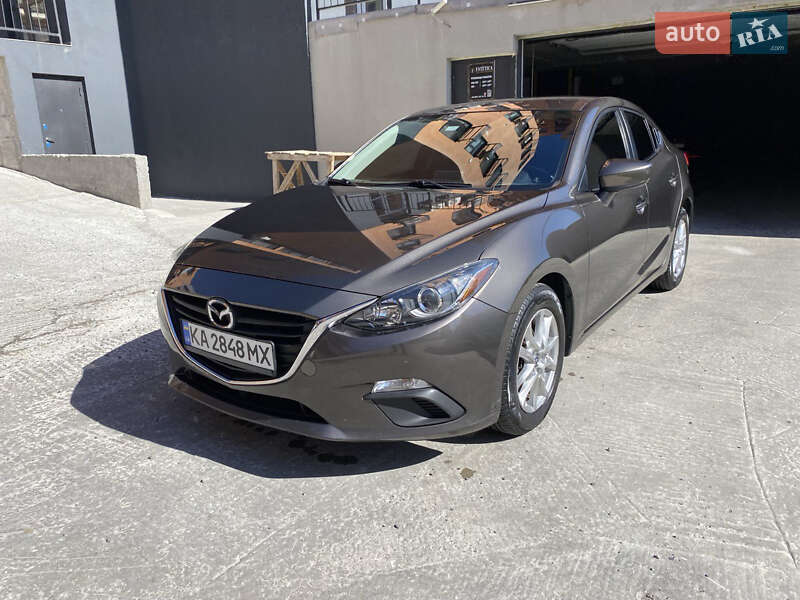 Седан Mazda 3 2013 в 