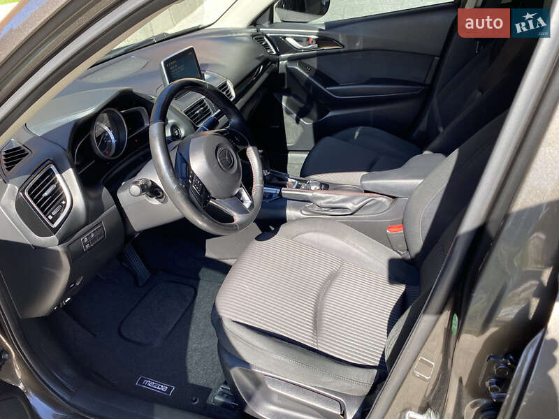Седан Mazda 3 2013 в Киеве