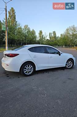 Седан Mazda 3 2015 в 