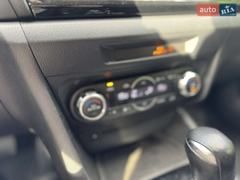 Хэтчбек Mazda 3 2013 в Киеве