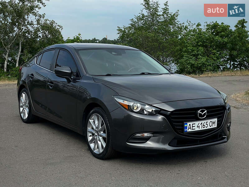 Седан Mazda 3 2017 в 