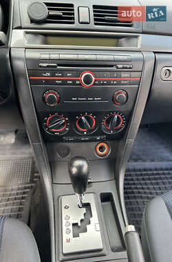 Седан Mazda 3 2005 в 