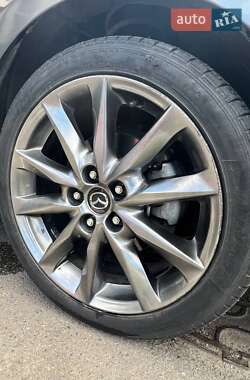 Хэтчбек Mazda 3 2018 в Киеве