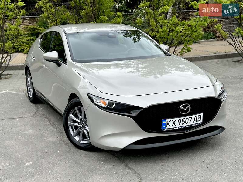 Хэтчбек Mazda 3 2022 в 