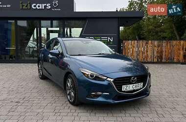 Хэтчбек Mazda 3 2017 в Львове