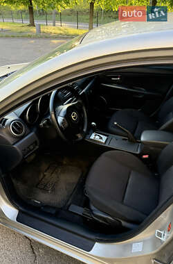 Седан Mazda 3 2006 в 