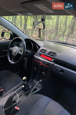 Хетчбек Mazda 3 2003 в 