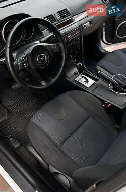 Седан Mazda 3 2005 в 
