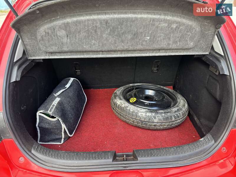 Хетчбек Mazda 3 2007 в Сумах