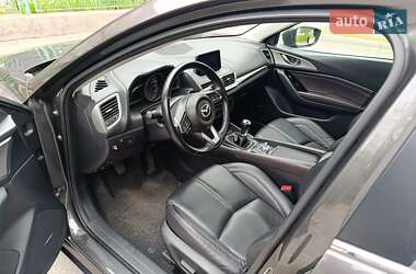 Седан Mazda 3 2018 в 