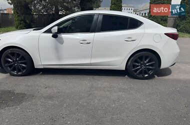 Седан Mazda 3 2018 в 