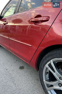 Седан Mazda 3 2006 в 