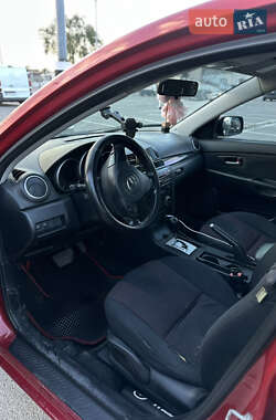 Седан Mazda 3 2006 в 