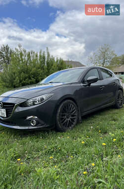 Хетчбек Mazda 3 2015 в 